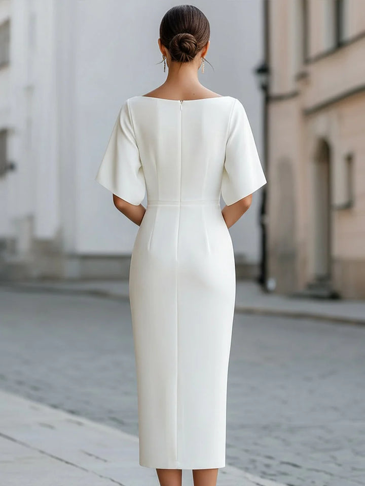 Valquiria | Vestido Midi Elegante Com Decote Barco E Manga Curta Estruturada