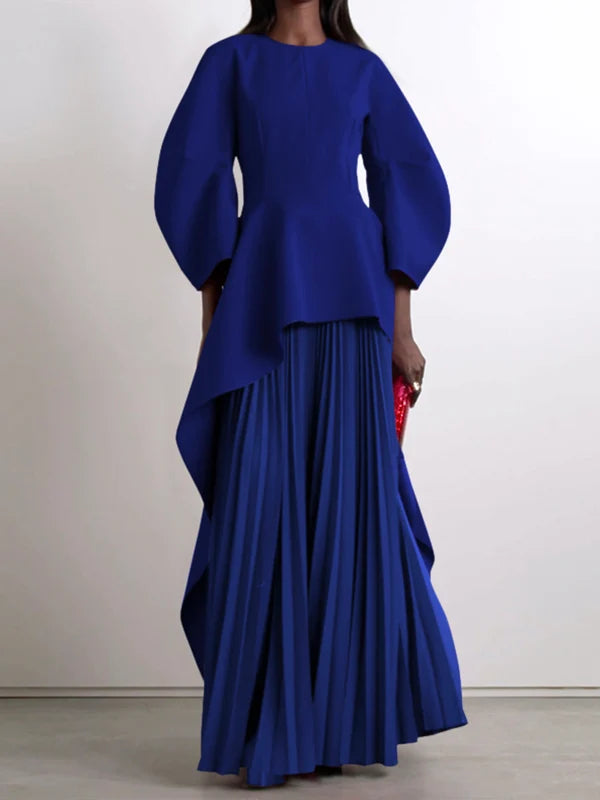 VESTIDO MAXI PLISSADO EM CAMADAS COM MANGA LONGA SOLTA E COR SÓLIDA