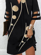 Vestido mini suelto hombros fríos media manga malla calada lunares uniones divididas