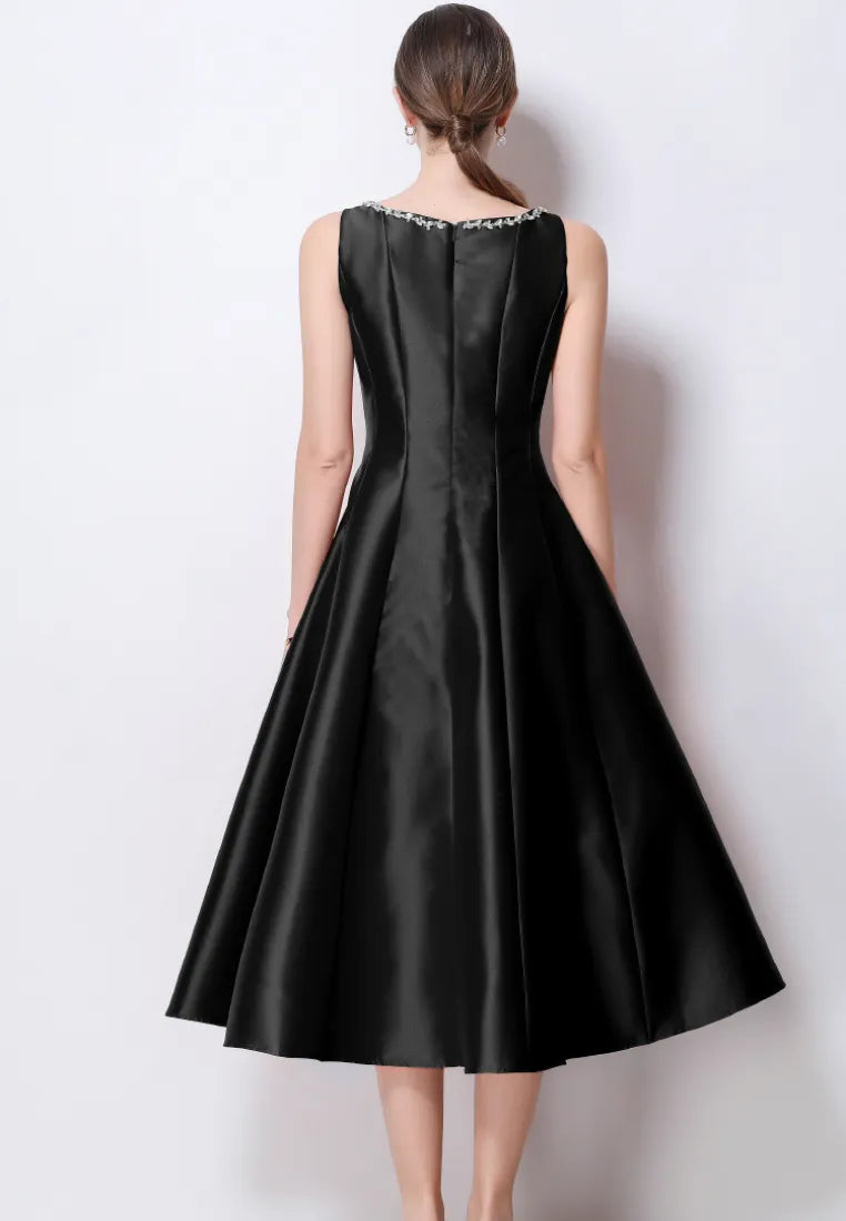 Vestido midi cóctel satén a-line con escote bordado k26061501