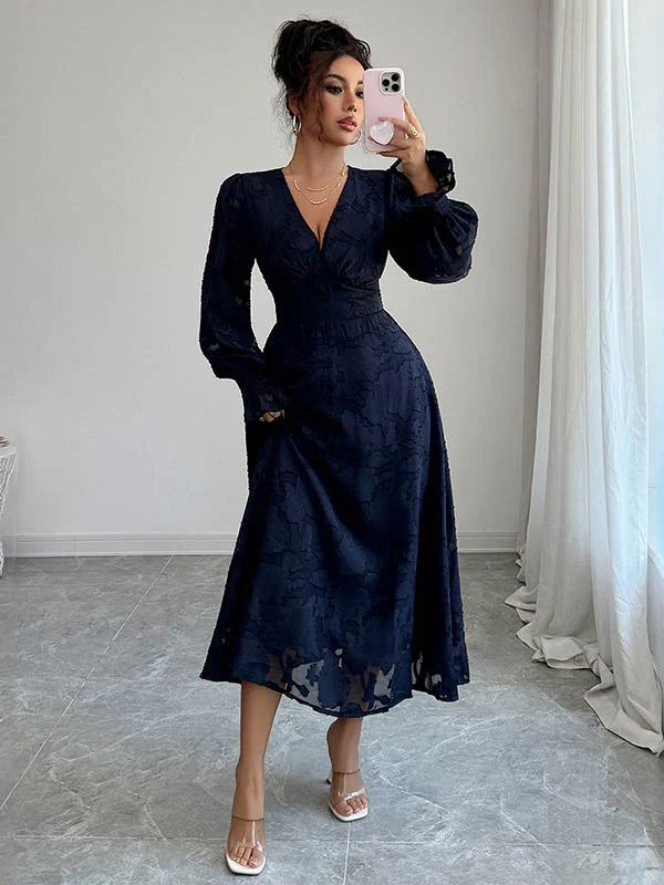 Vestido Midi Jacquard Com Folhos, Cintura Elástica, Decote Em V Profundo E Estampado De Folhas