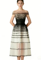 Vestido midi elegante hombros descubiertos malla y bordado noche k26040902