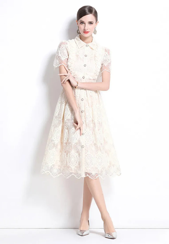 Vestido Midi Camiseiro Renda Marfim Com Gola Peter Pan E Botões Pérola