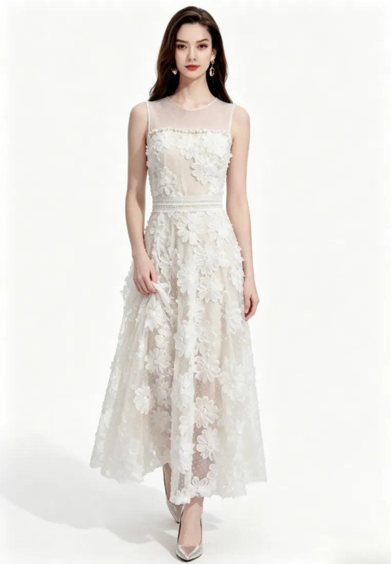 Vestido maxi tull con apliques florales 3d y escote bordado k26061504