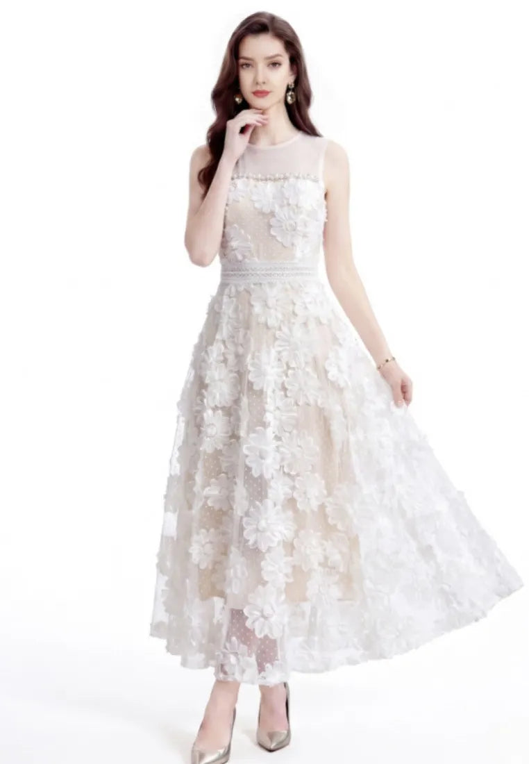 Vestido maxi tull con apliques florales 3d y escote bordado k26061504