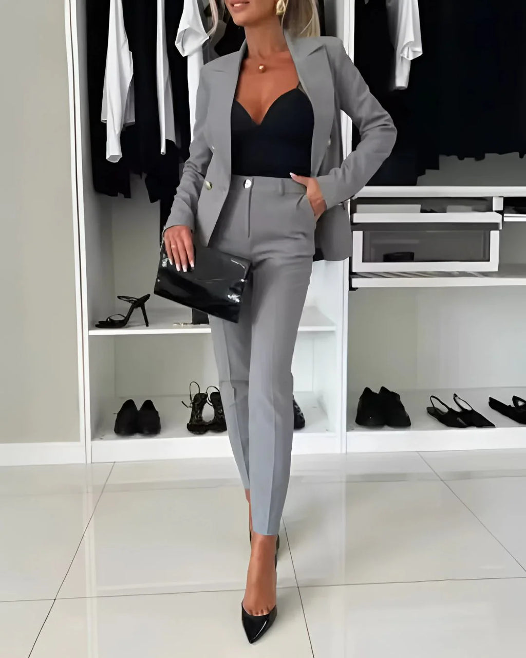 Maria - Traje Femenino Sofisticado