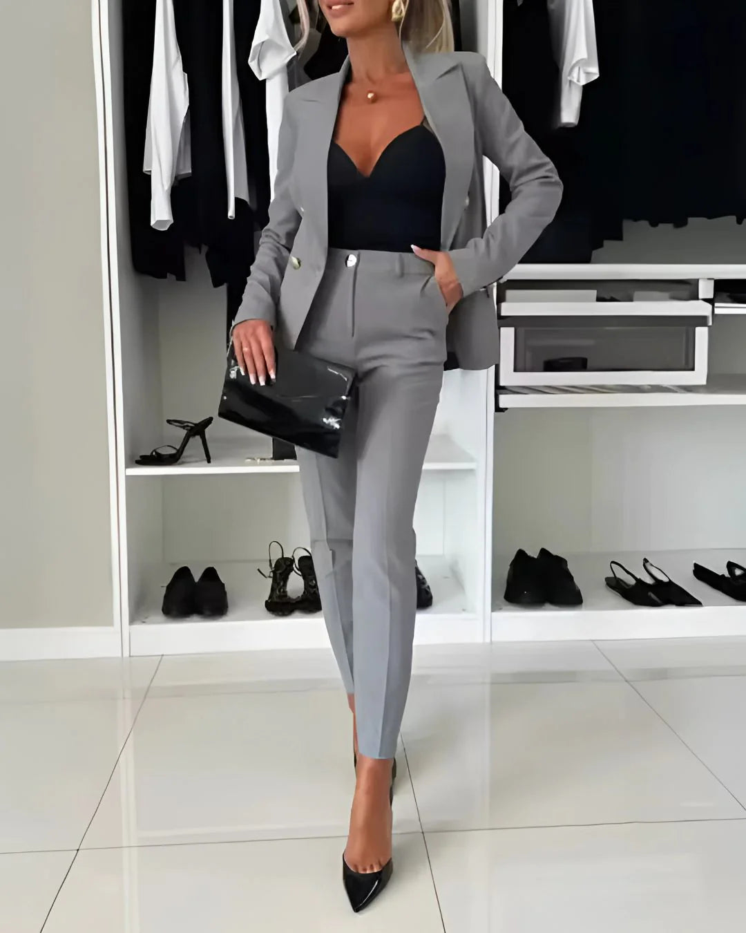 Maria - Traje Feminino Sofisticado