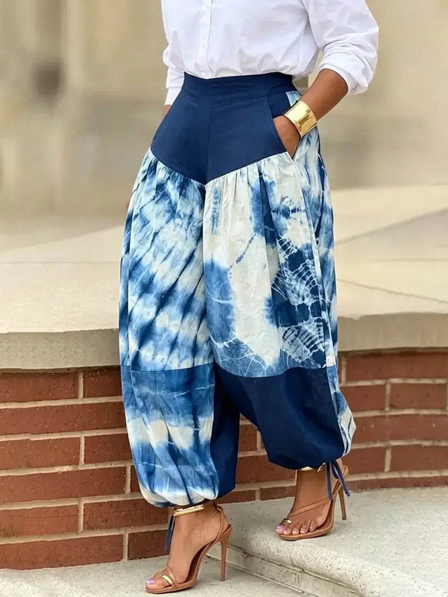 Pantalón De Cintura Alta Con Estampado En Colores Contrastantes Y Amarre En El Tobillo