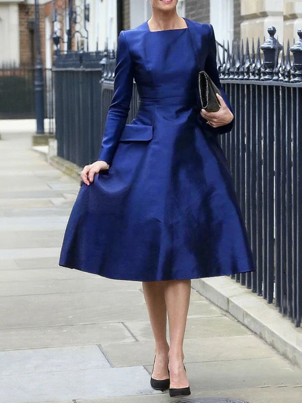 VESTIDO MIDI LINEA A CINTURA ALTA CON BOLSILLOS Y ESCOTE CUADRADO MANGA LARGA COLOR SOLIDO