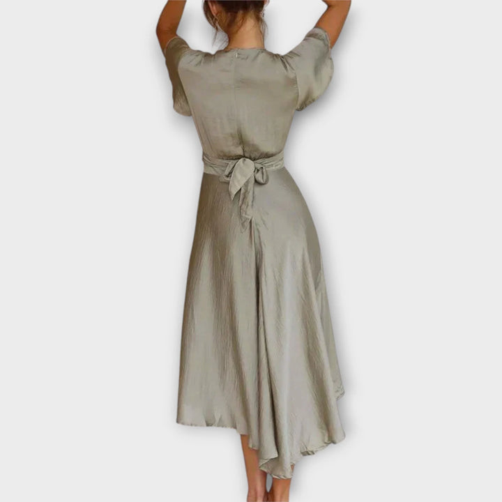 Margret | Elegant Midi Dress With V-Neck