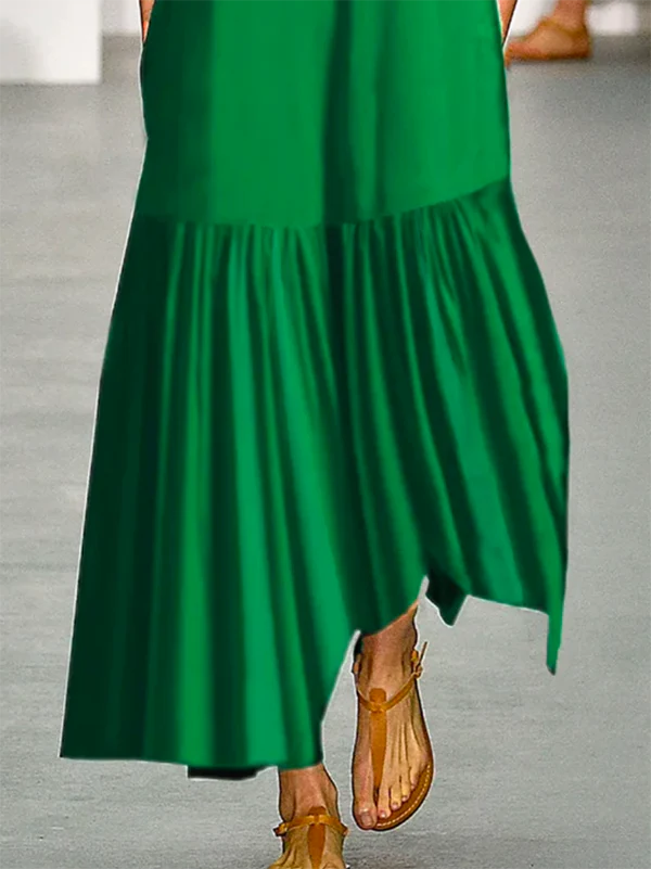 VESTIDO MAXI SOLTO EM A, COM DECOTE REDONDO E COR SÓLIDA
