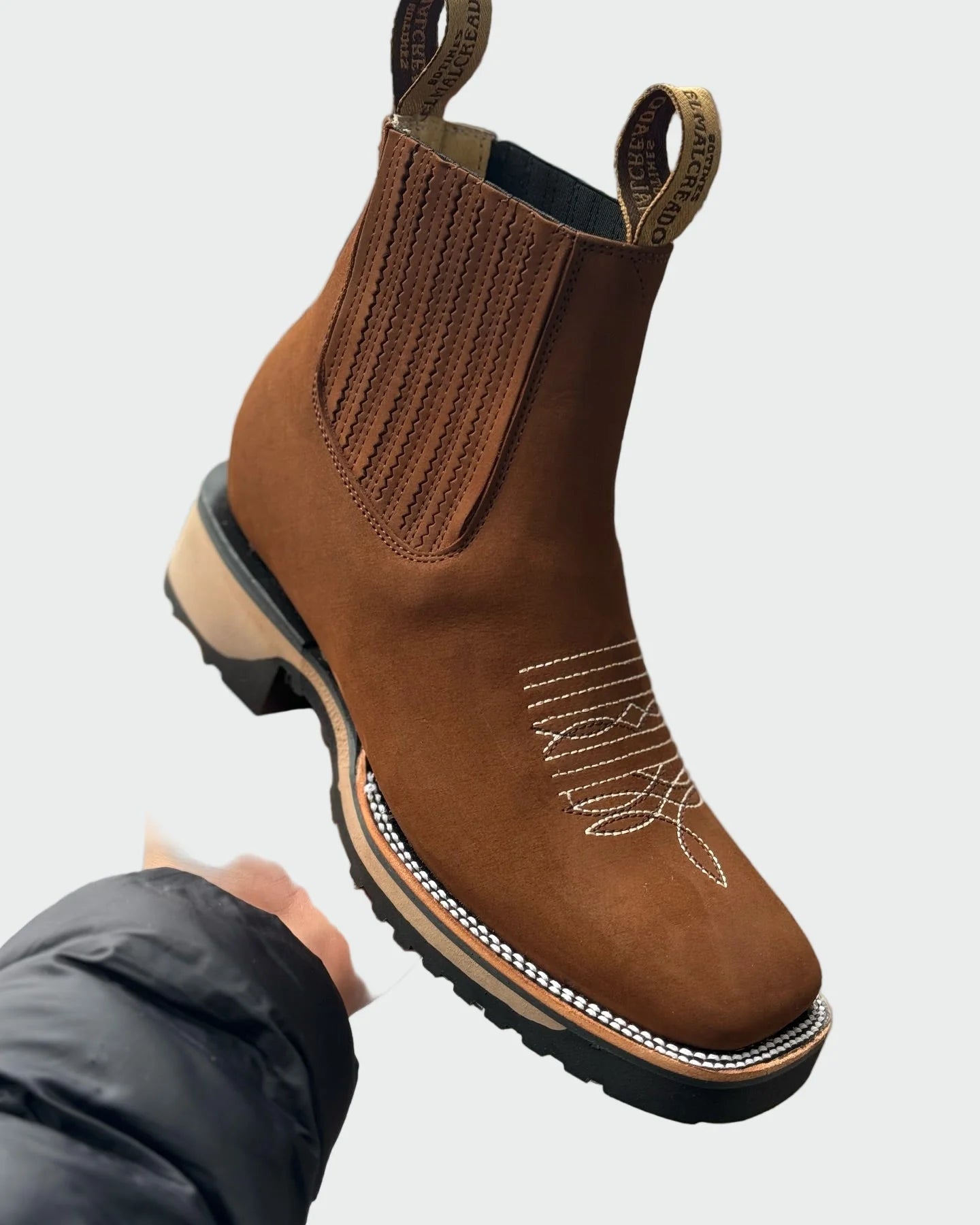 BOTAS COWBOY DE CUERO CON BORDADOS WESTERN