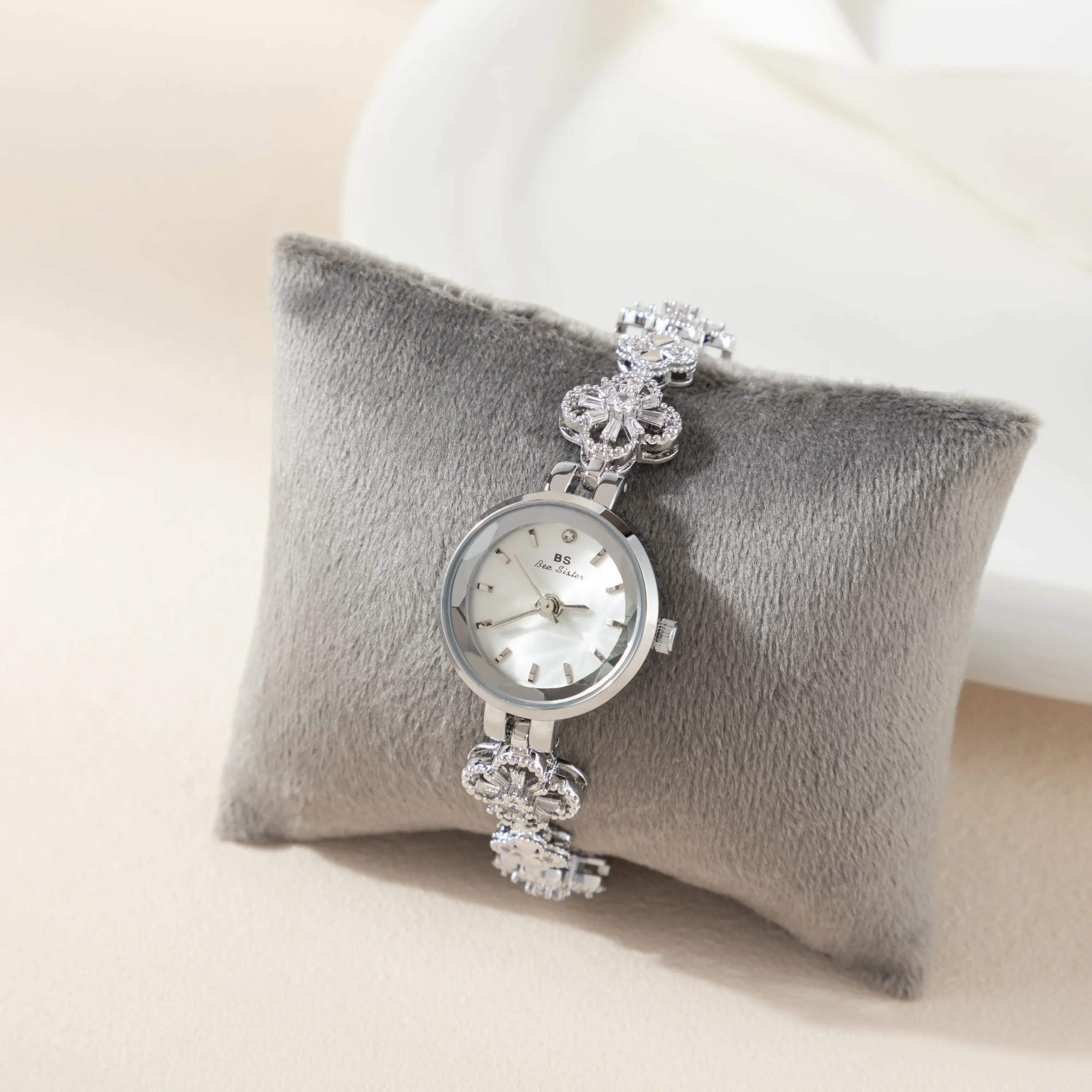 MARIA - RELOJ