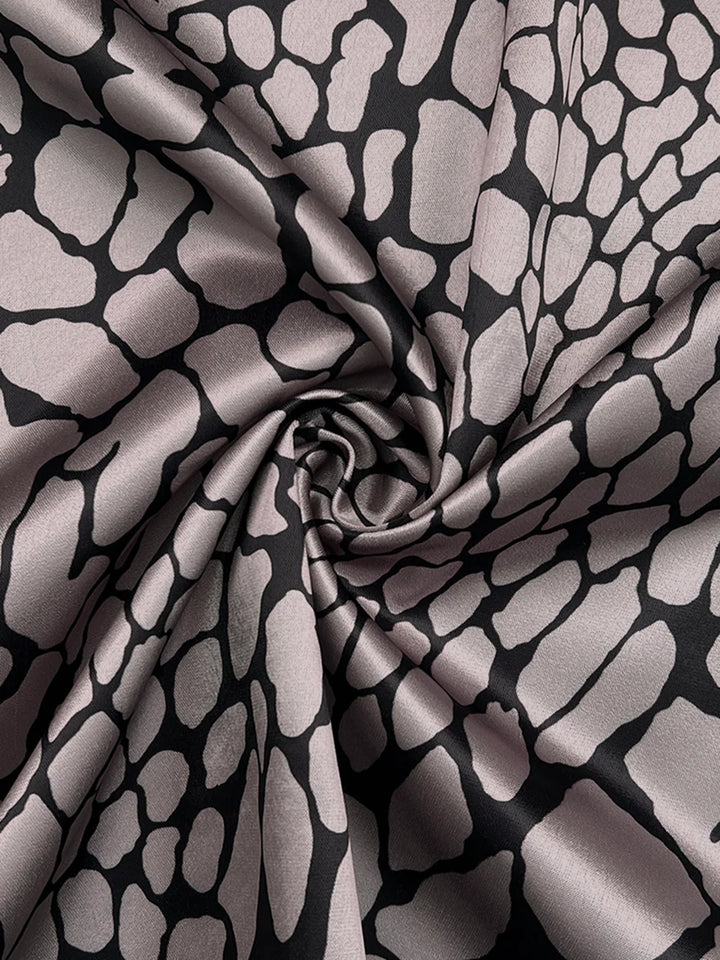 Blusa Holgada De Manga Larga Con Botones, Estampado De Serpiente En Contraste Y Solapa