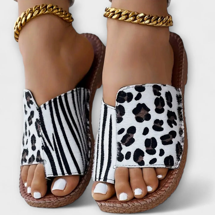 Tareyja | Sandalias Bicolor Con Estampado De Leopardo