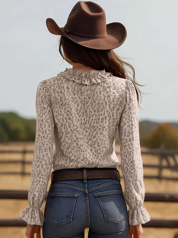 BLUSA DE CHIFÓN LEOPARDO ROSA CON CUELLO EN V DE VOLANTES Y MANGA LARGA