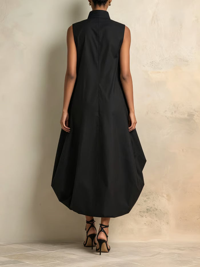 VESTIDO MIDI NEGRO SIN MANGAS CUELLO ALTO CON BAJO ABULLONADO