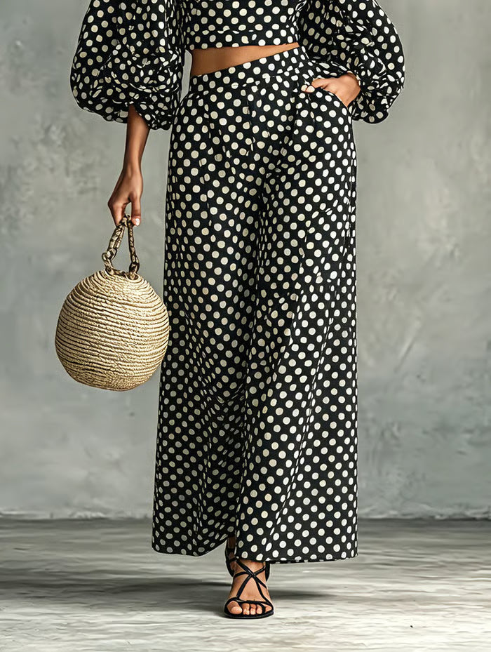 CONJUNTO MINIMALISTA DE LUNARES - BLUSA MANGA FAROL Y PANTALÓN PIERNA ANCHA