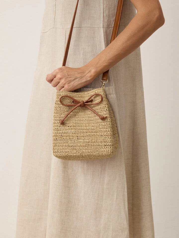 Mini Bolso Cruzado De Rafia Tejido A Mano Con Cordón