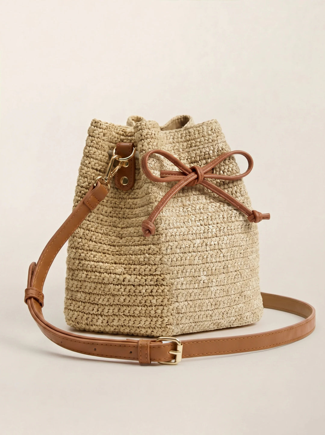 Mini Bolso Cruzado De Rafia Tejido A Mano Con Cordón