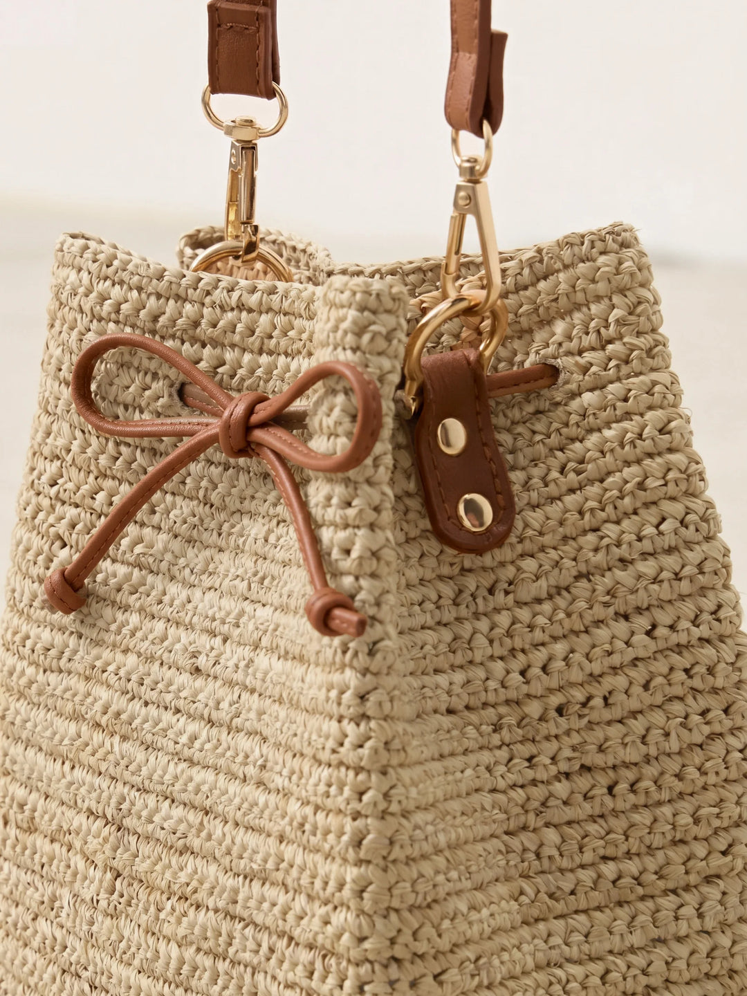 Mini Bolso Cruzado De Rafia Tejido A Mano Con Cordón