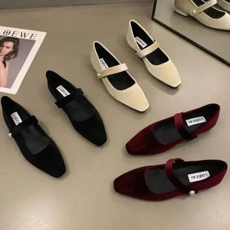 Amélie | Sabrinas Elegantes Con Tira De Perla Y Puntera En Pico