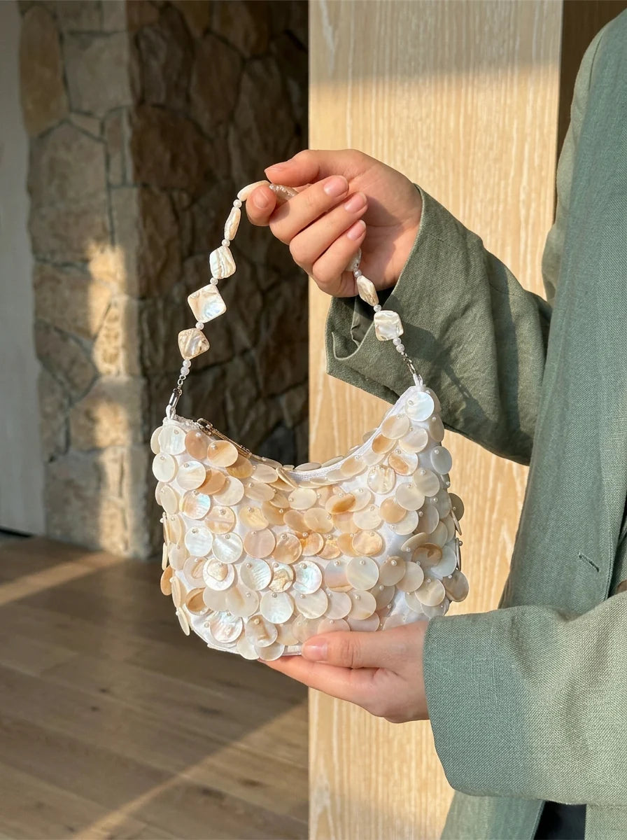 Clutch De Lujo Artesanal De Nácar En Forma De Luna Para Ocasiones Especiales