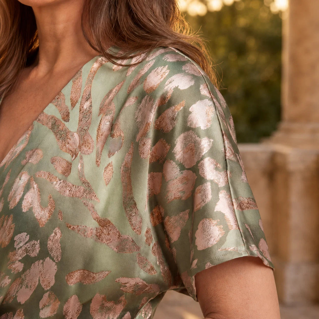 Helena | Elegant Dress With Defined Waist