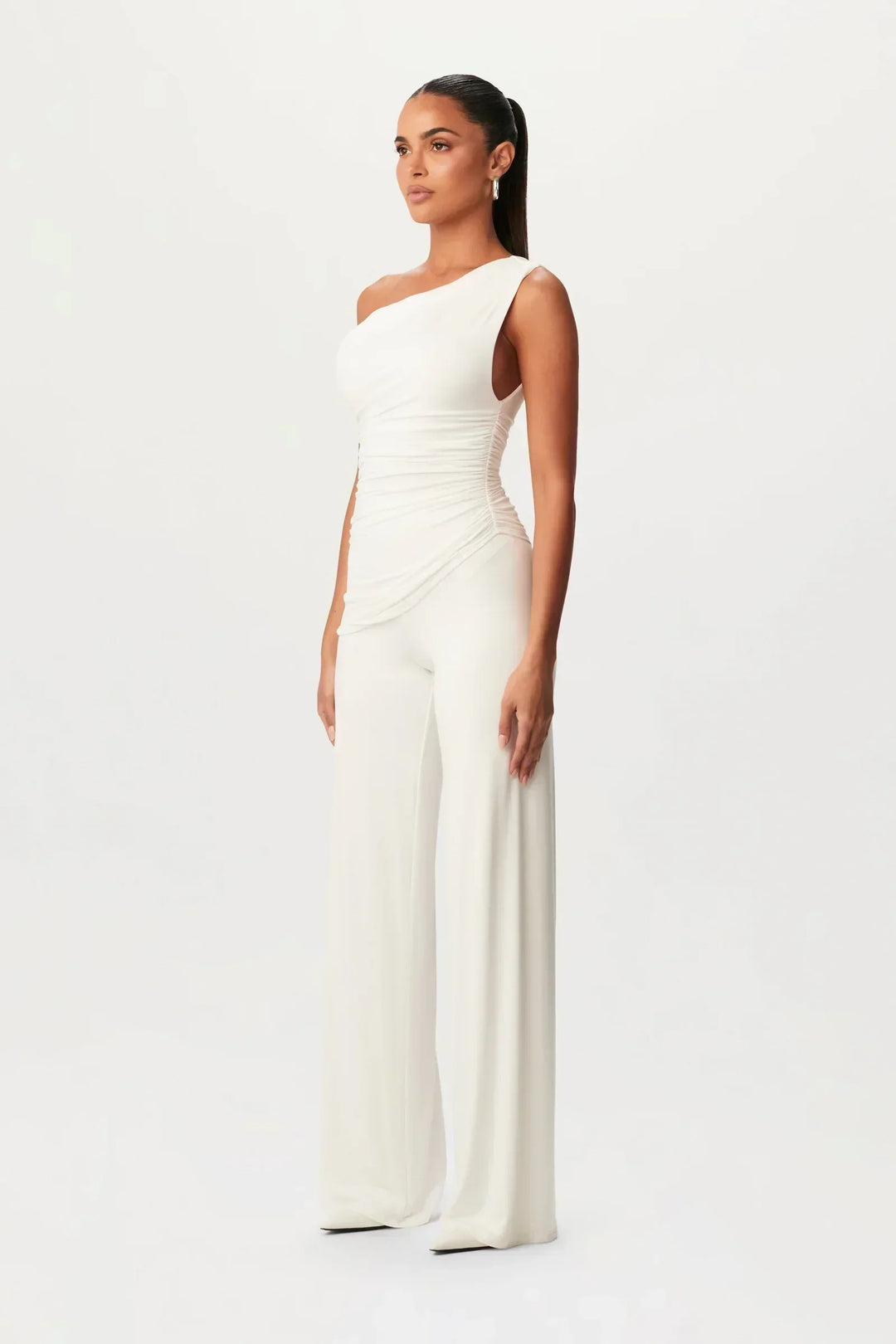 Lucía Ember - Conjunto Elegante Assimétrico