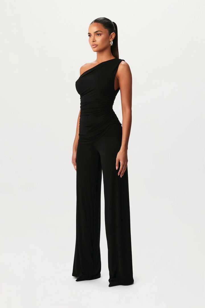 Lucía Ember - Conjunto Elegante Assimétrico