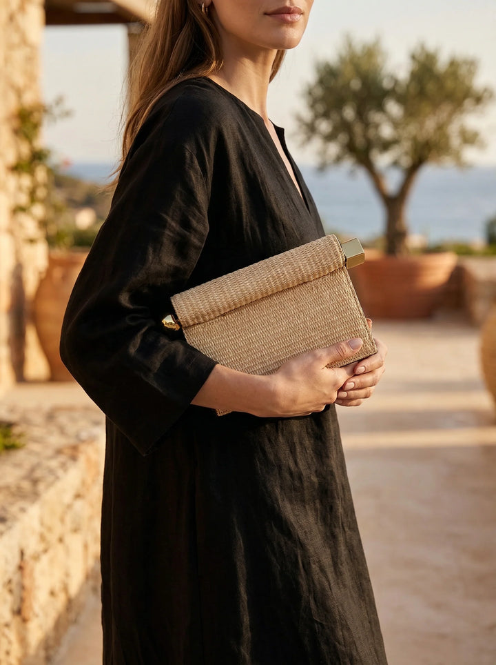 Clutch Elegante De Paja Tejida Con Solapa Para Ocasiones Especiales