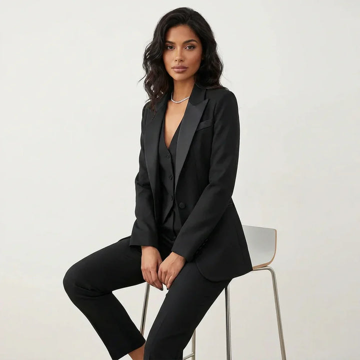 Conjunto De Três Peças Para Mulher - Blazer, Colete E Calças