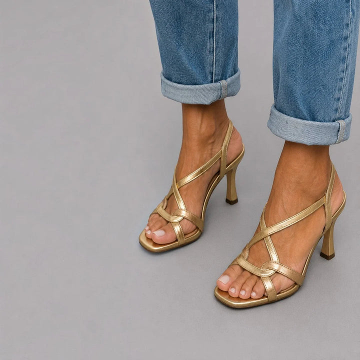 Elisabetta | Sandalias Doradas Para Un Encanto De Verano