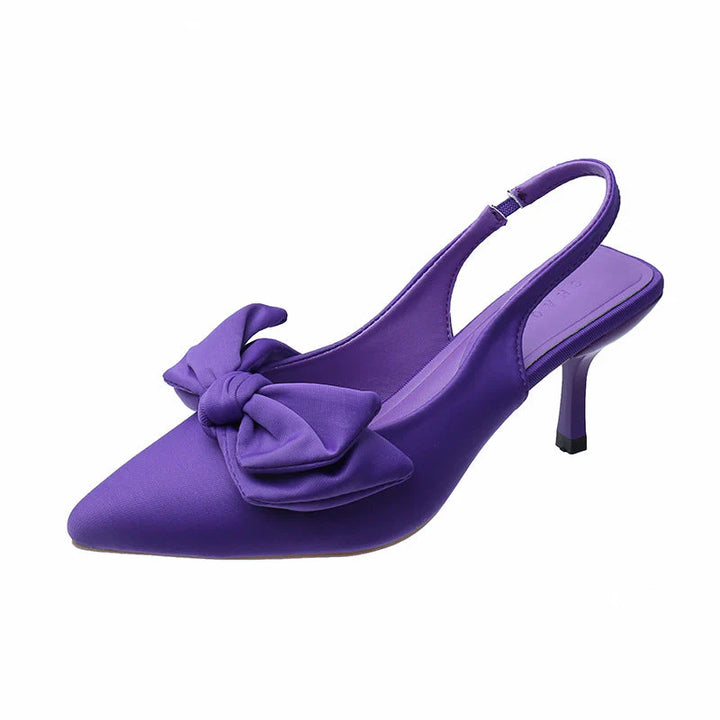 SAPATOS DE SALTO BAIXO COM LAÇO E SLINGBACK EM BICHO DE PÉ PARA SENHORA