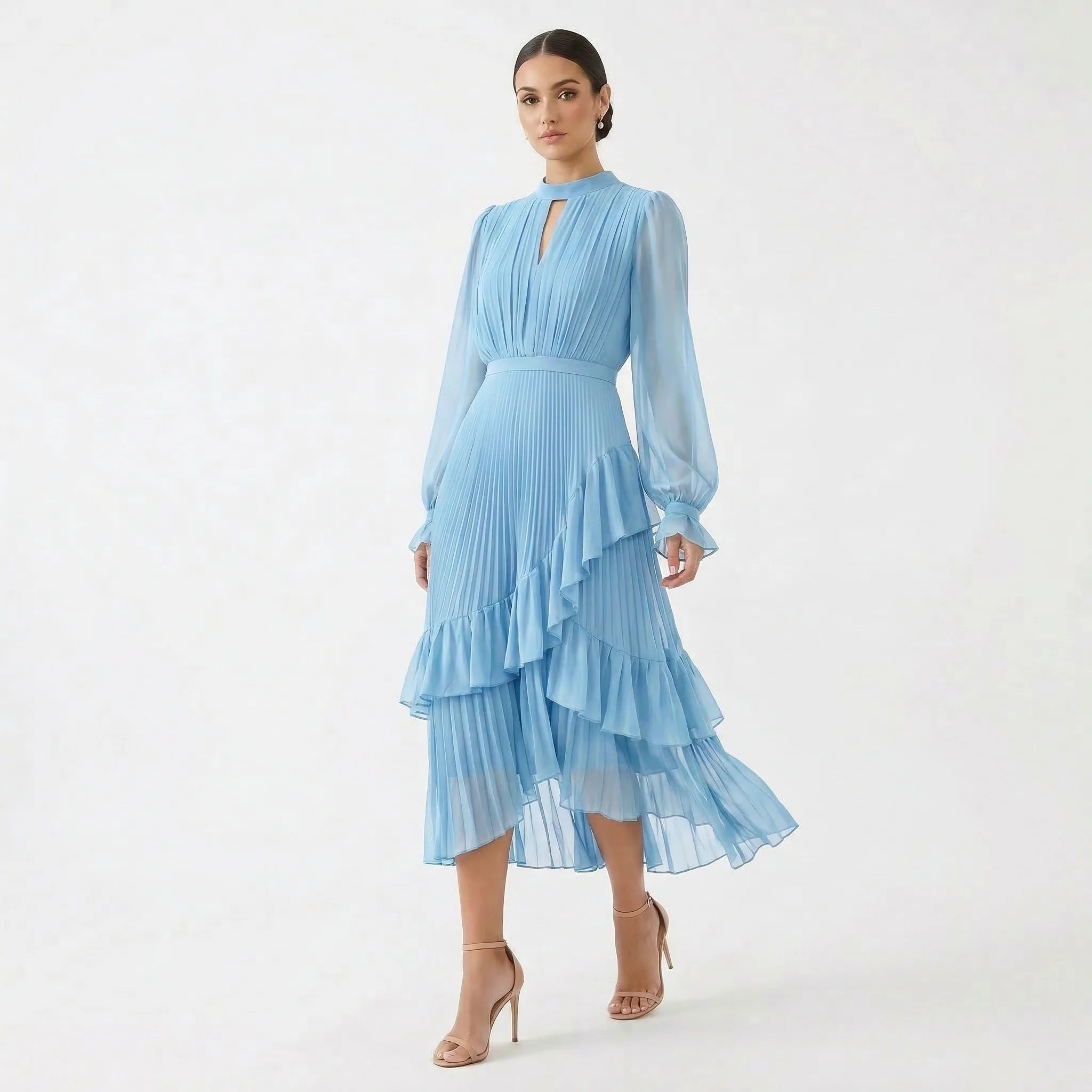 MARIANA - VESTIDO PLISADO CON MANGAS FLUIDAS y VOLANTES ASIMÉTRICOS