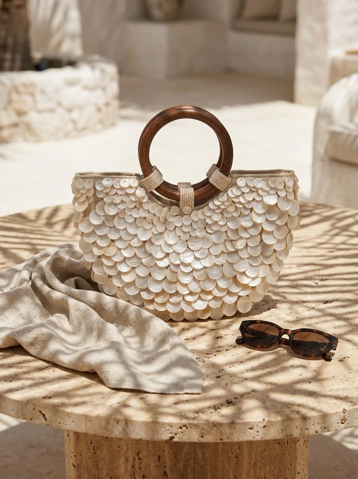 Bolso Tote Artesanal De Conchas Y Perlas Con Asa De Madera