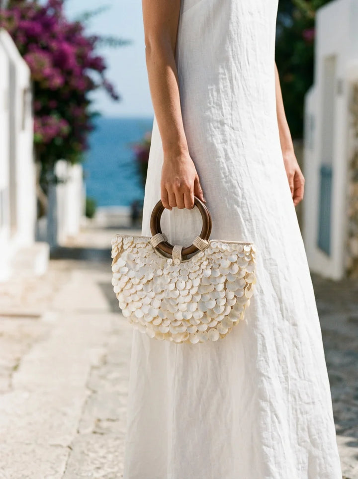 Bolso Tote Artesanal De Conchas Y Perlas Con Asa De Madera