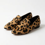 Leona | Mules Leopardo con Cadena Mujer Chic
