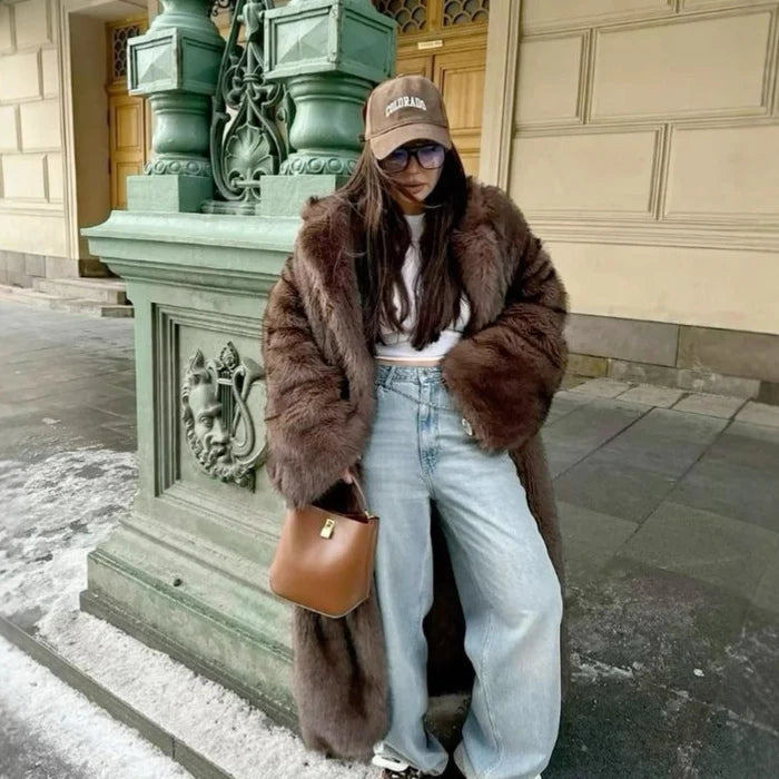 ABRIGO DE PELO SINTÉTICO OVERSIZED PARA MUJER – PIEZA LARGA DE INVIERNO PARA UN ESTILO URBANO ELEGANTE