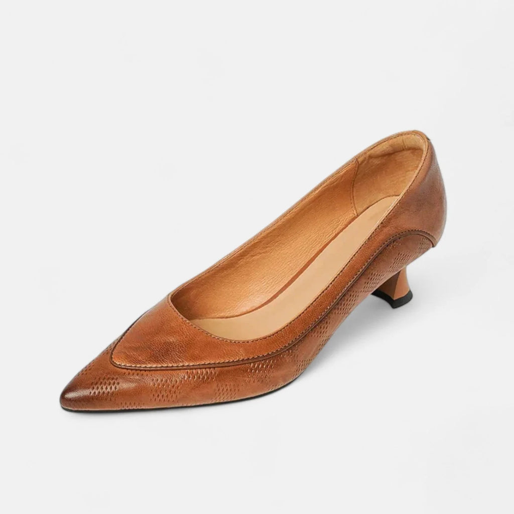 Amara | salón kitten heel de piel