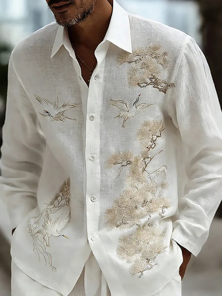 Camisa de lino retro con arte de pino y grulla