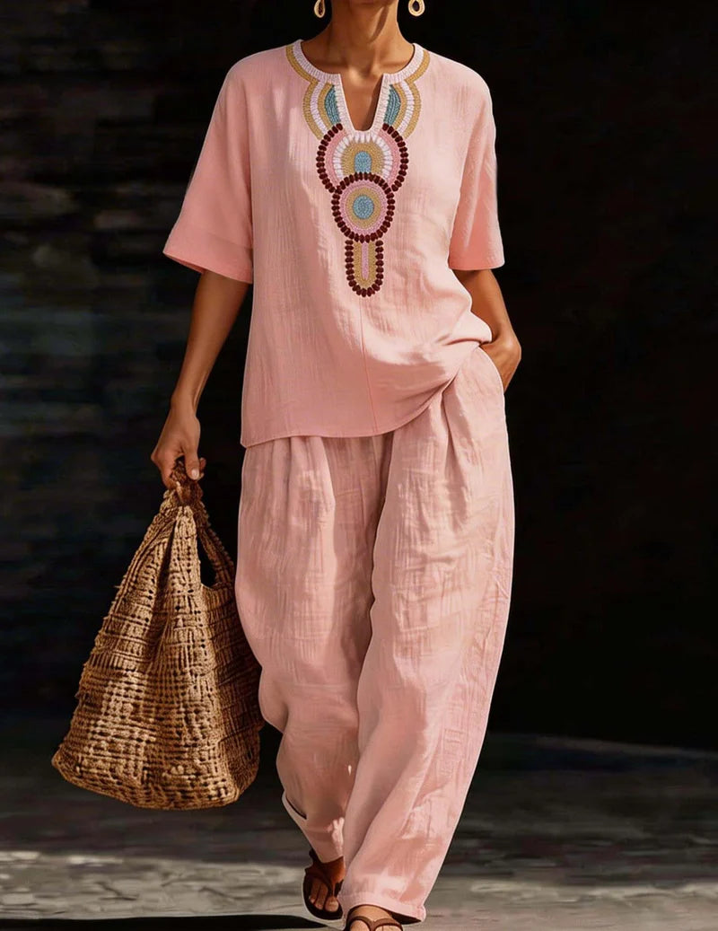 Women's Casual Set With Printed Neckline And Pants