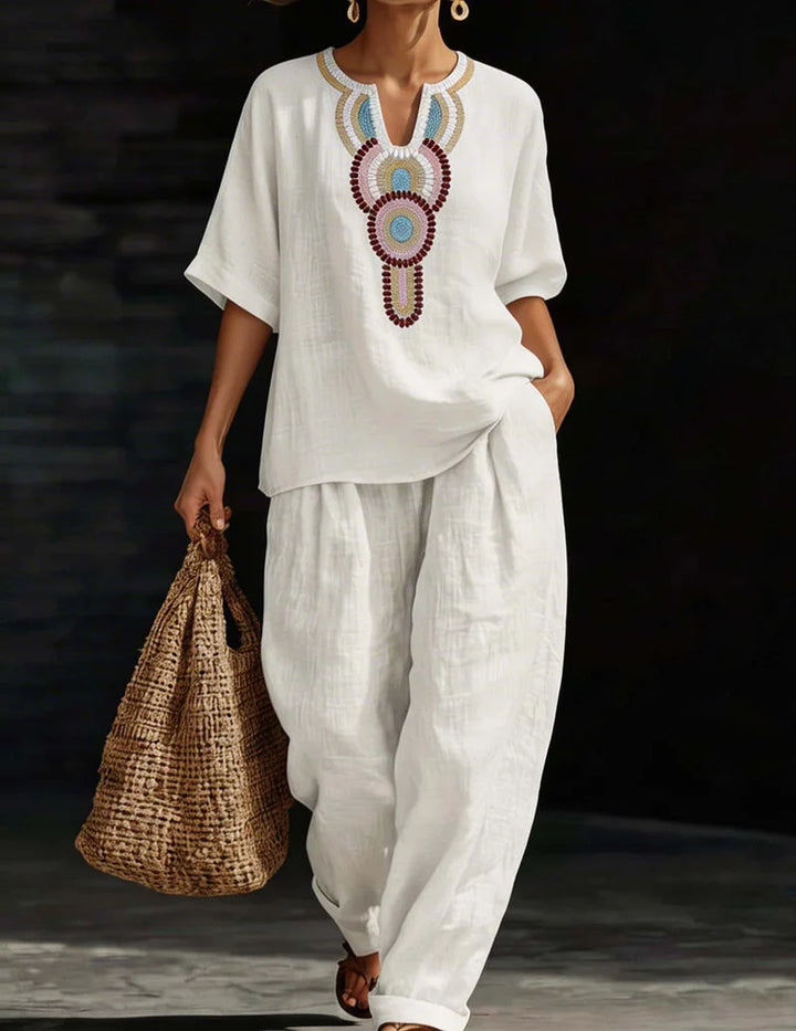 Women's Casual Set With Printed Neckline And Pants