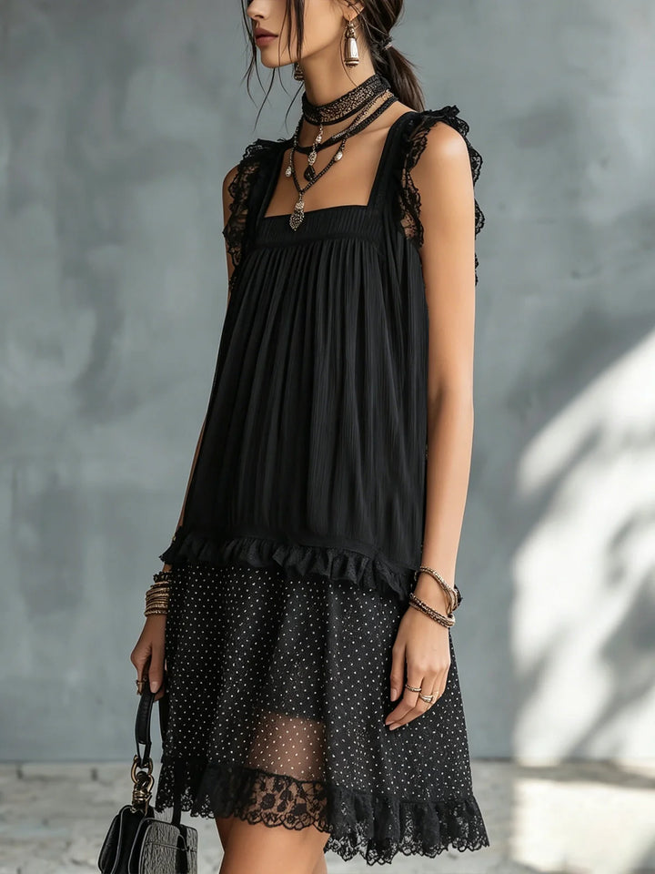Pauline | Vestido Corto Negro Con Encaje Y Volantes