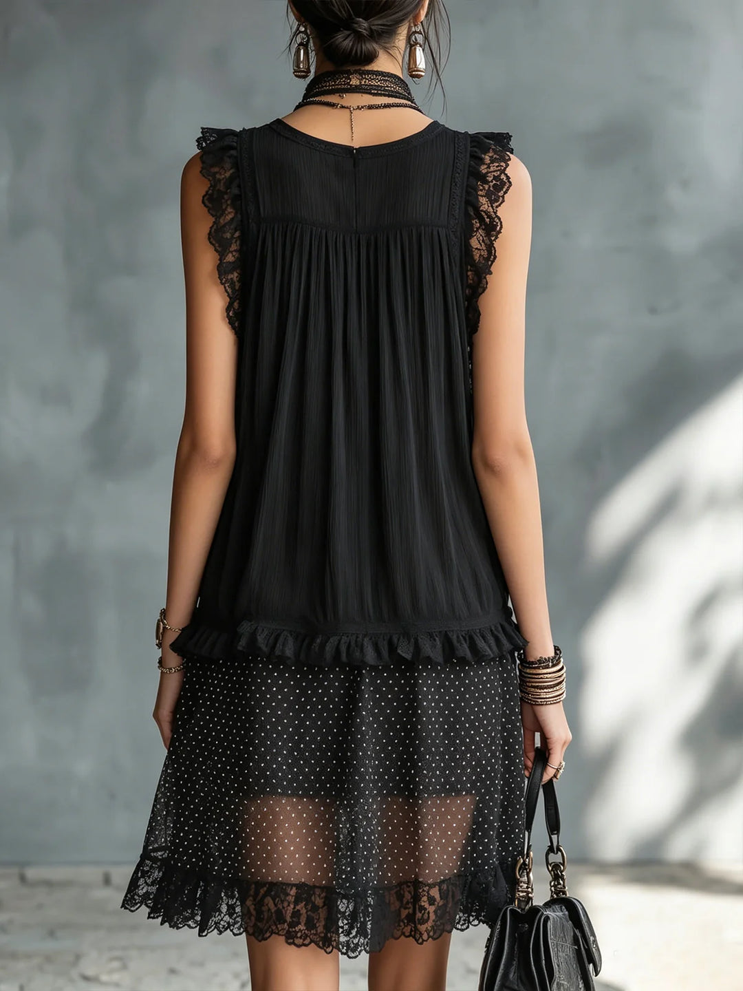 Pauline | Vestido Corto Negro Con Encaje Y Volantes