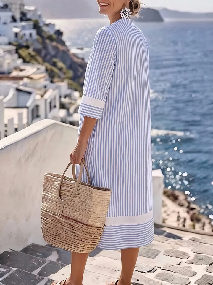 Vestido Midi Suelto Con Estampado De Rayas Contrastantes, Bolsillos Y Escote En V