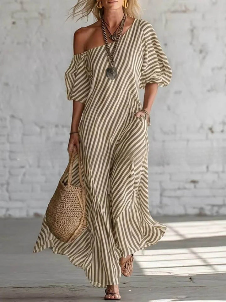Vestido Maxi Plus Size às Riscas De Um Ombro Com Bolsos E Manga Balão