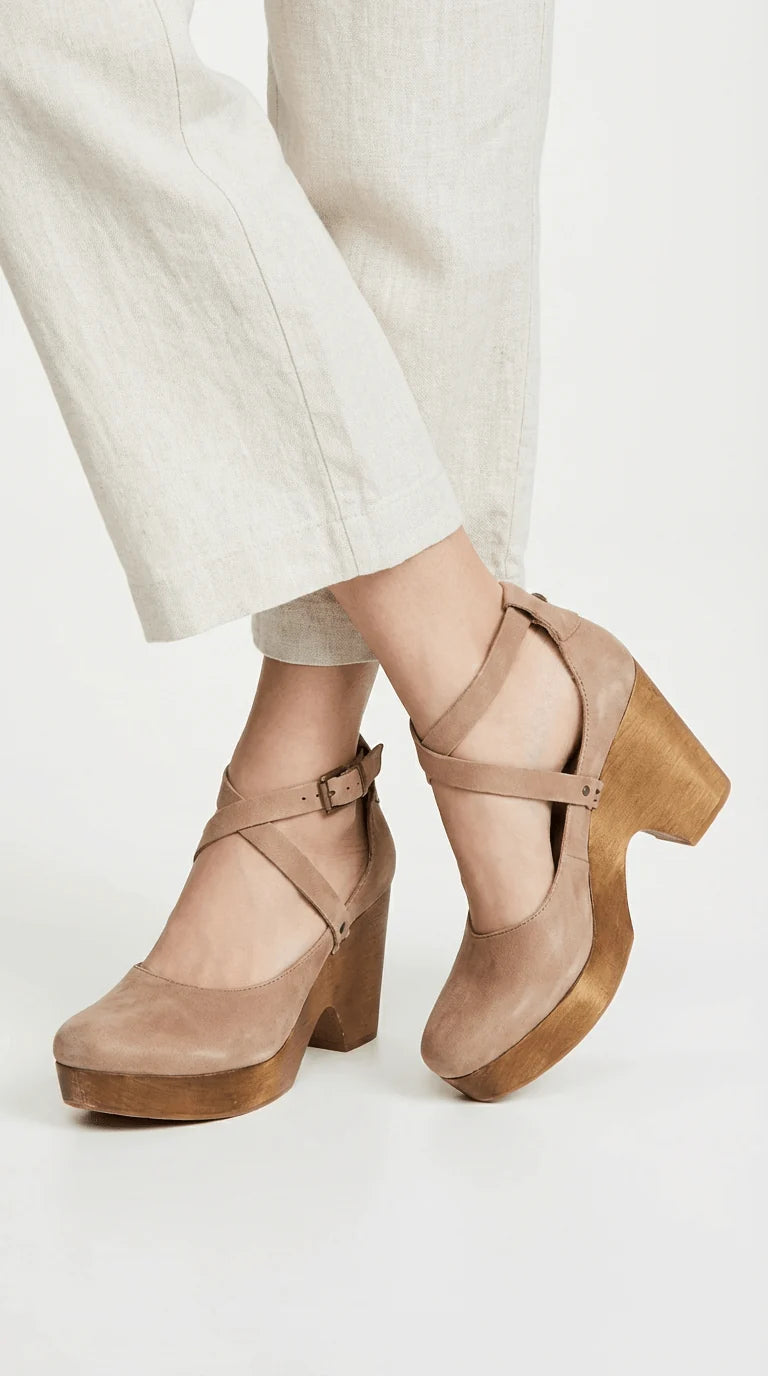 Sandalias De Cuña Con Plataforma Solene