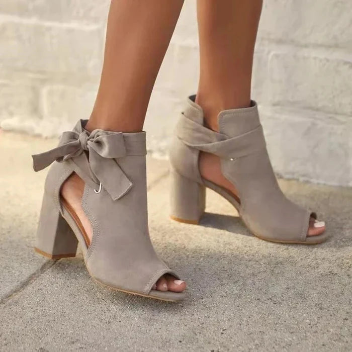 Botines Femeninos Con Puntera Abierta, Laño Y Tacón Bloque