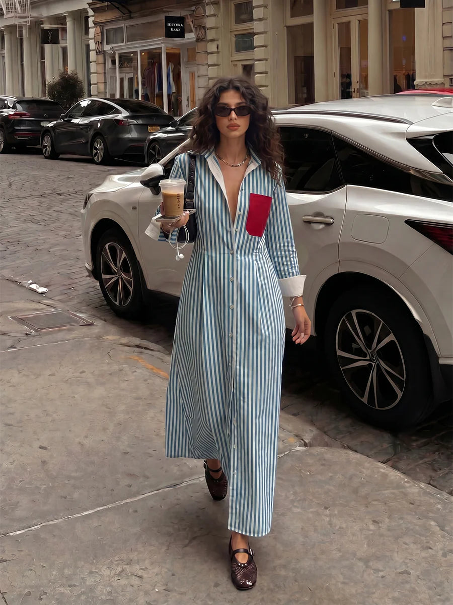 VESTIDO MIDI CAMISEIRO ÀS RISCAS COM BOLSOS, CINTURA ALTA E GOLA DE LAPELA